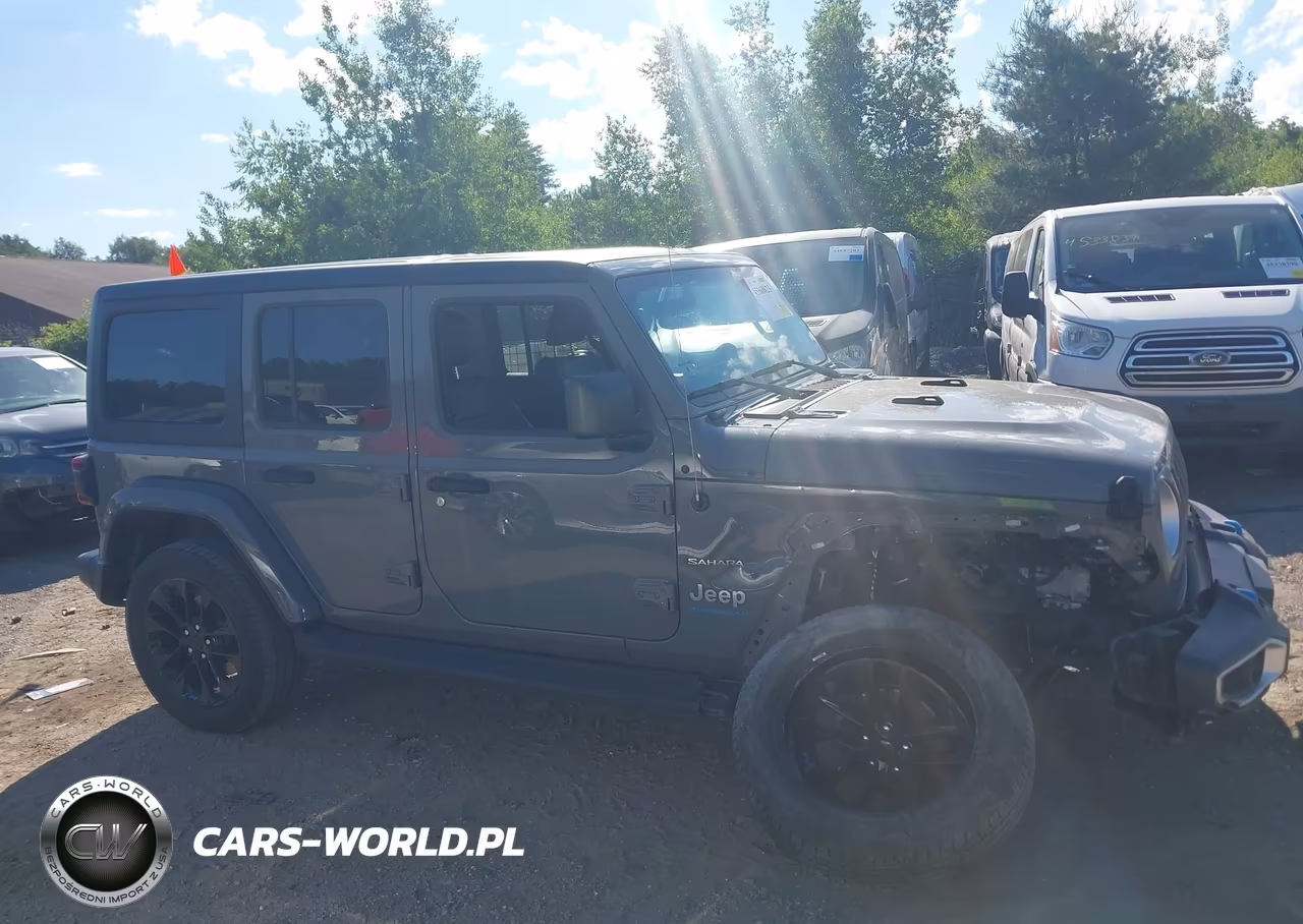 2023 Jeep Wrangler 4Xe Sahara 4X4 VIN:1C4JJXP69PW554245 - 13