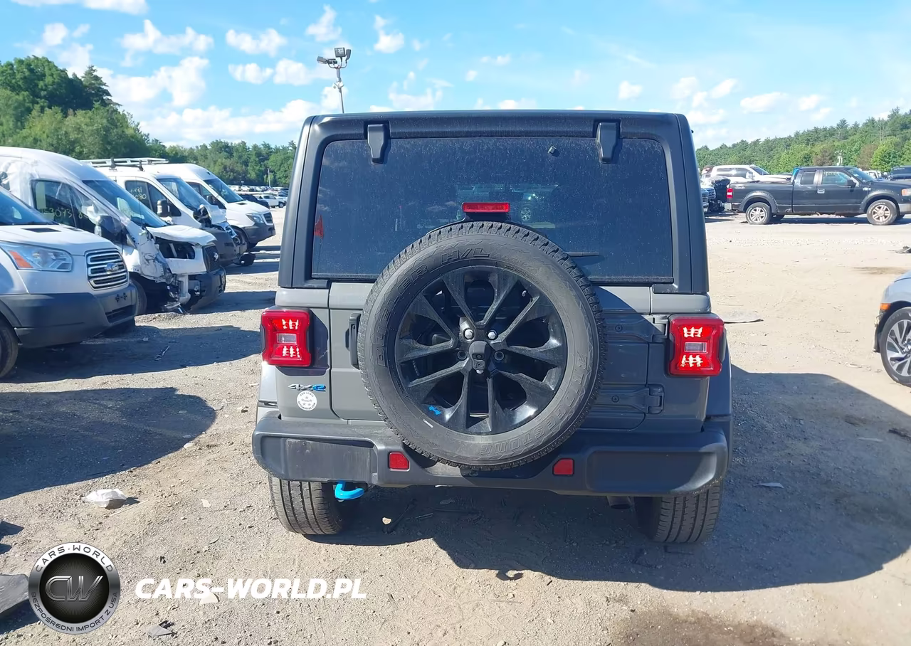 2023 Jeep Wrangler 4Xe Sahara 4X4 VIN:1C4JJXP69PW554245 - 16