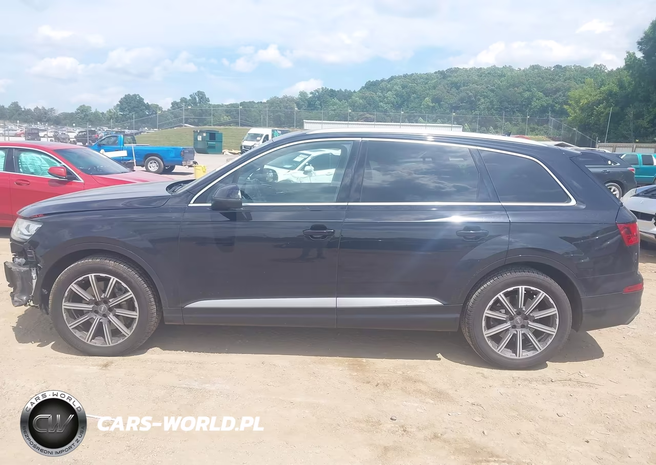 2017 Audi Q7 3.0T Premium VIN:WA1LAAF78HD004333 - 14