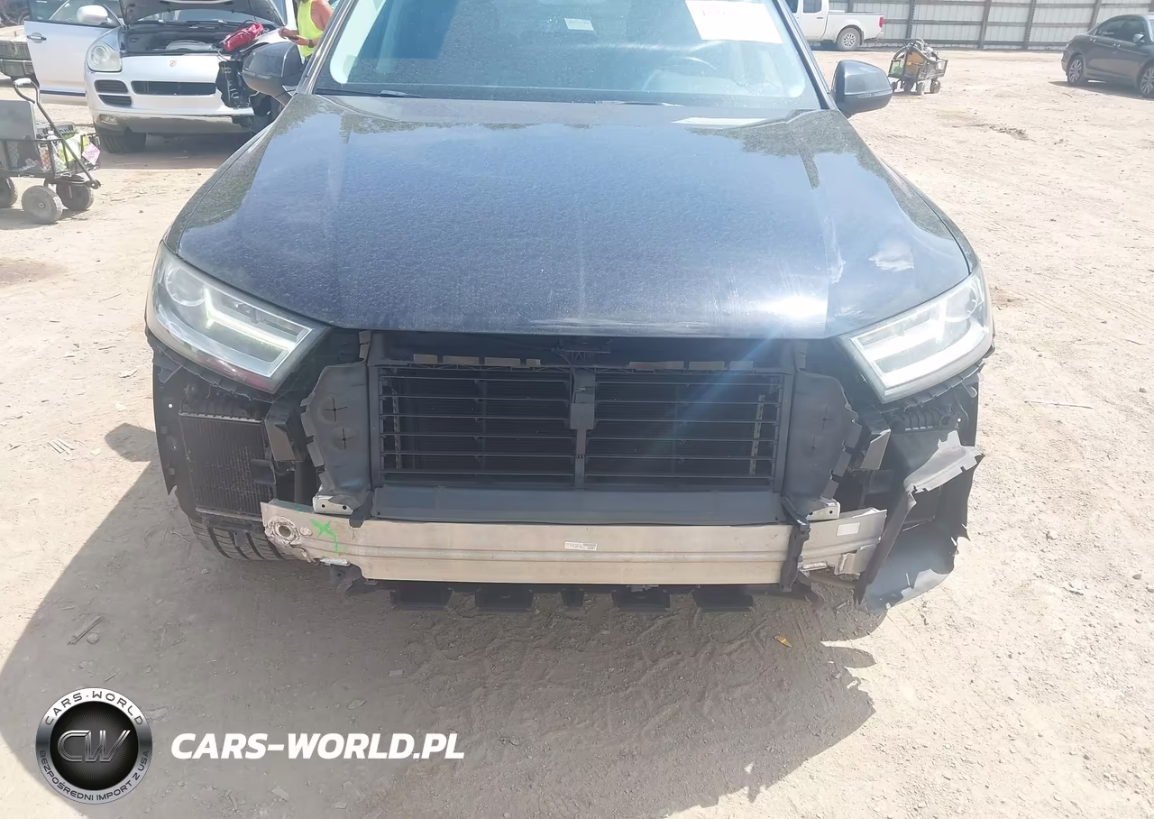 2017 Audi Q7 3.0T Premium VIN:WA1LAAF78HD004333 - 6