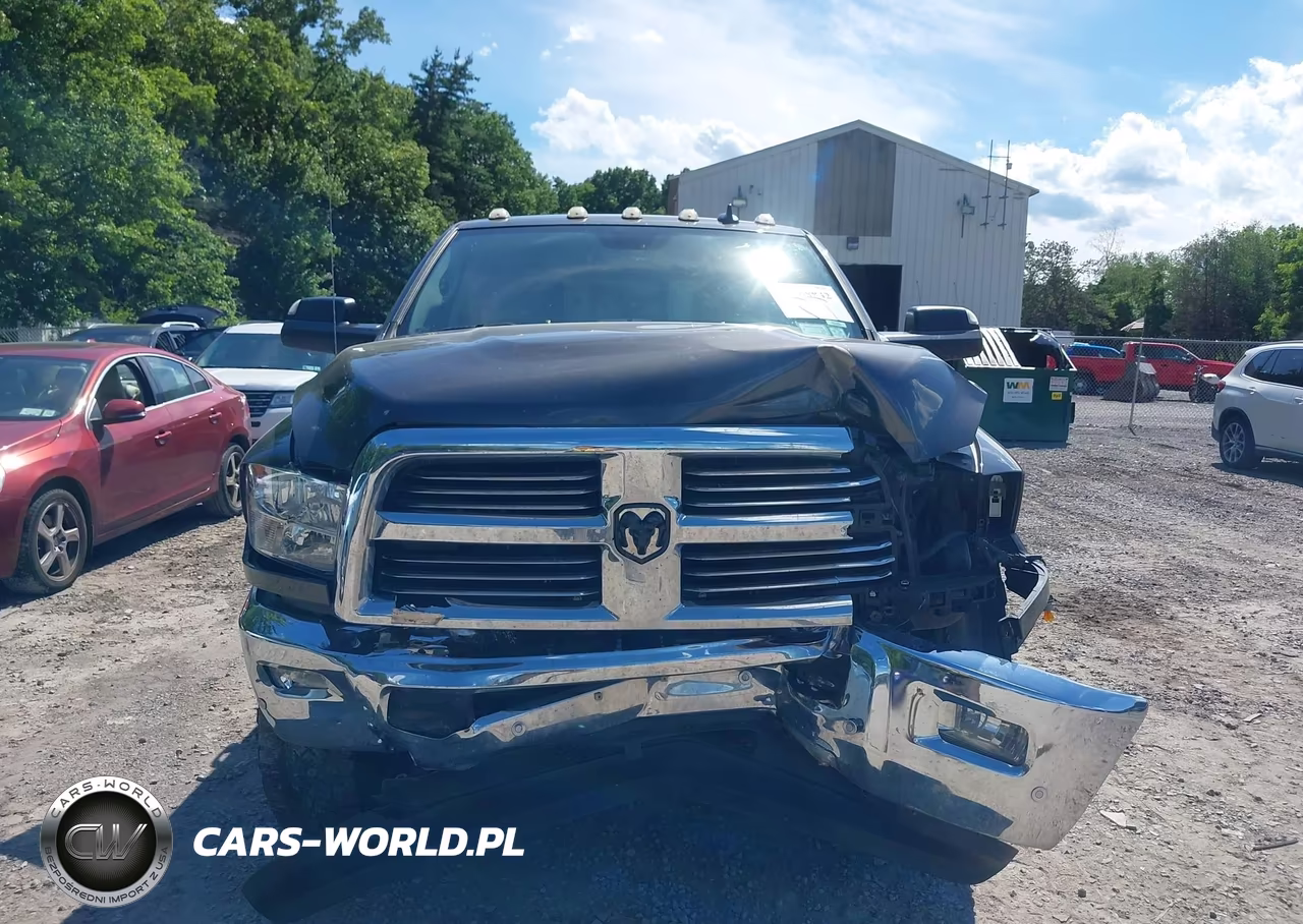 2017 Ram 2500 Big Horn 4X4 6'4 Box VIN:3C6UR5DJ0HG518275 - 12