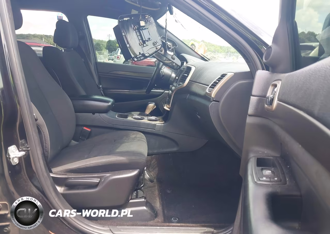 2016 Jeep Grand Cherokee Laredo VIN:1C4RJFAG8GC448191 - 5