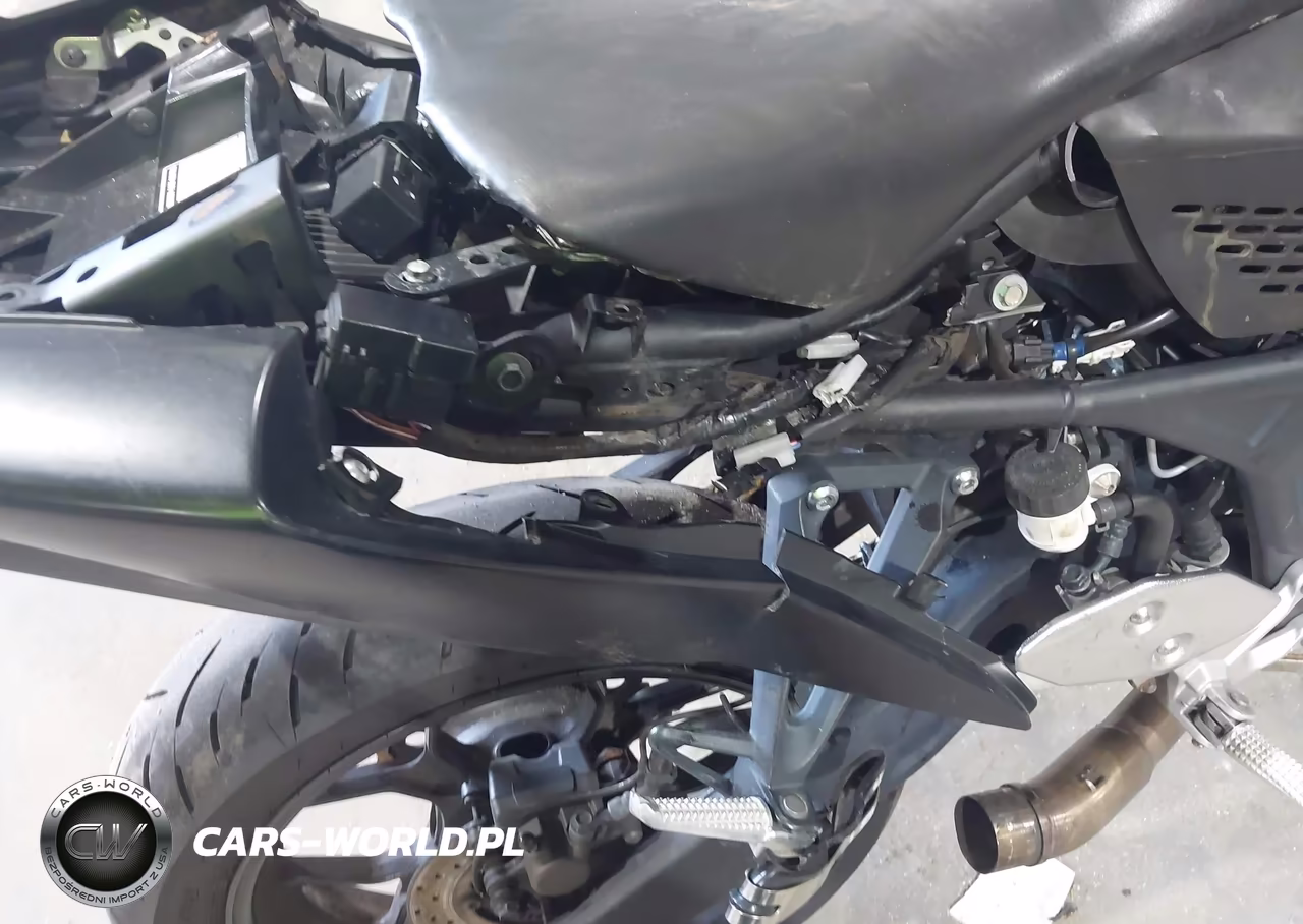 2021 Yamaha Mt-03 VIN:MH3RH20YXMK005218 - 14