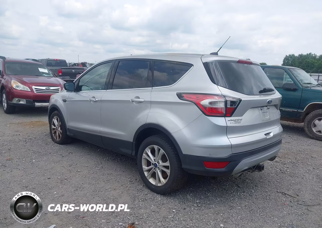 2017 Ford Escape Se VIN:1FMCU0G93HUB04763 - 3