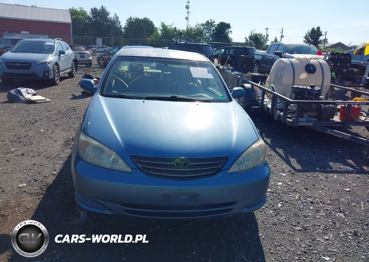 2002 Toyota Camry Le VIN:4T1BE32K22U516118 - 12