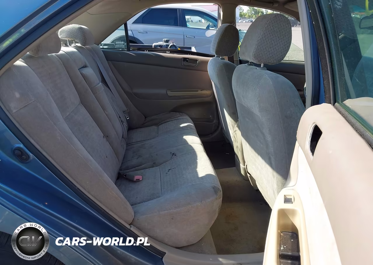 2002 Toyota Camry Le VIN:4T1BE32K22U516118 - 8