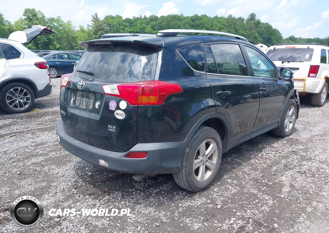 2014 Toyota Rav4 Xle VIN:2T3RFREV5EW221028 - 4