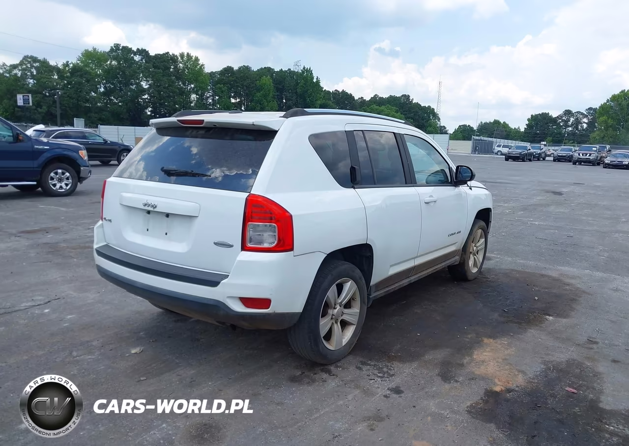 2012 Jeep Compass Latitude VIN:1C4NJDEB7CD663731 - 4