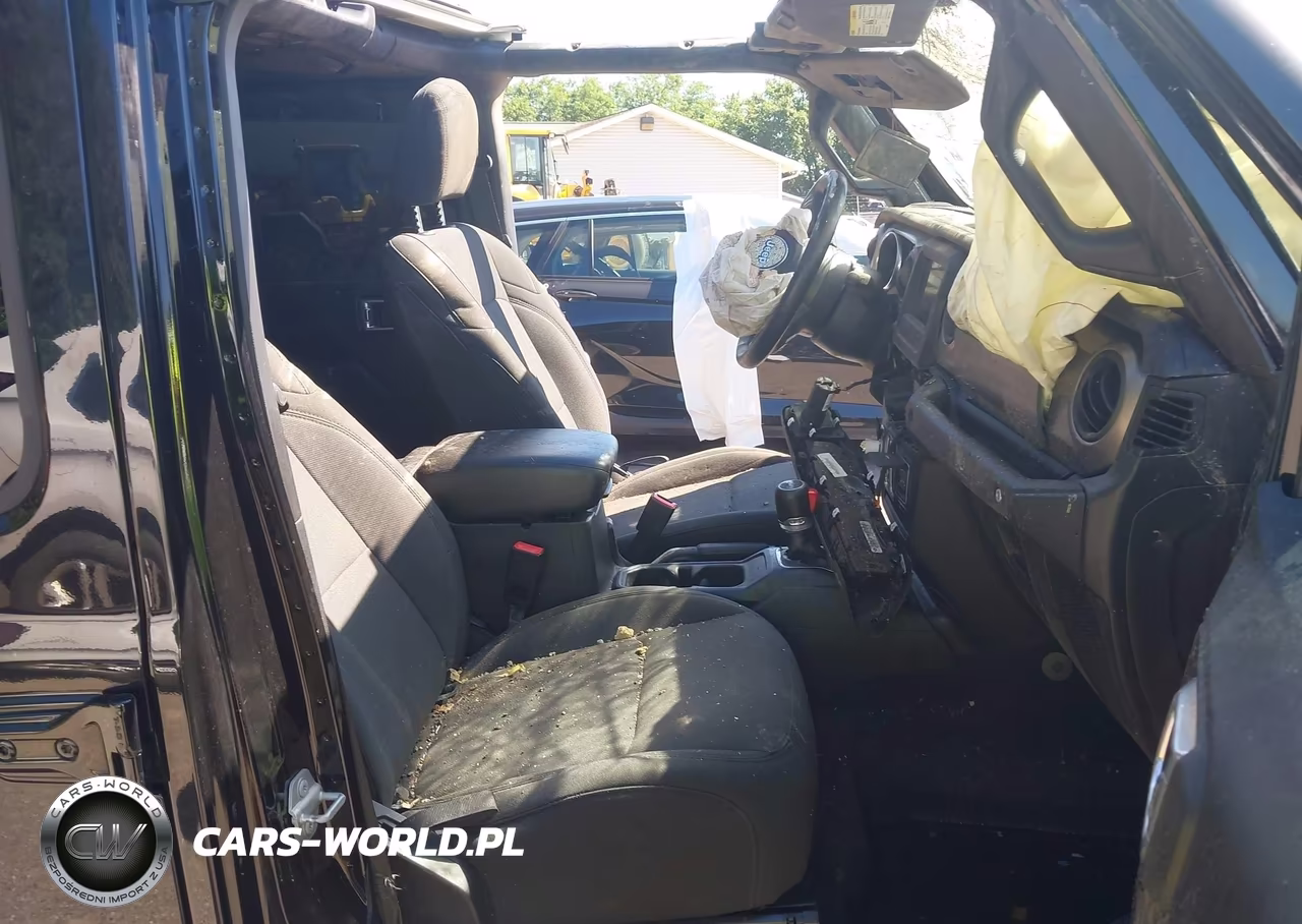 2018 Jeep Wrangler Unlimited Sport S 4X4 VIN:1C4HJXDG5JW196550 - 5