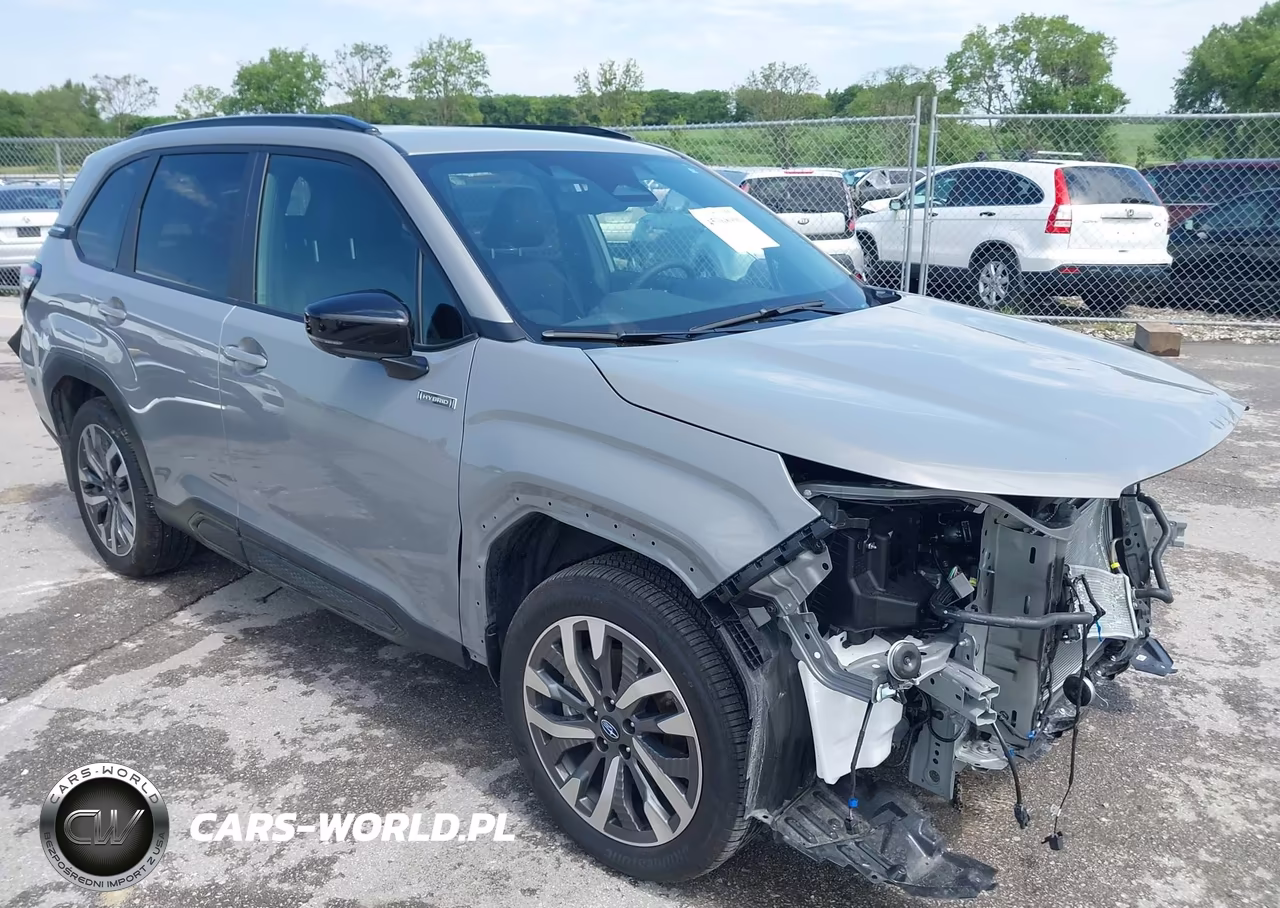 2025 Subaru Forester Touring Hybrid – zdjęcie 1 z 17