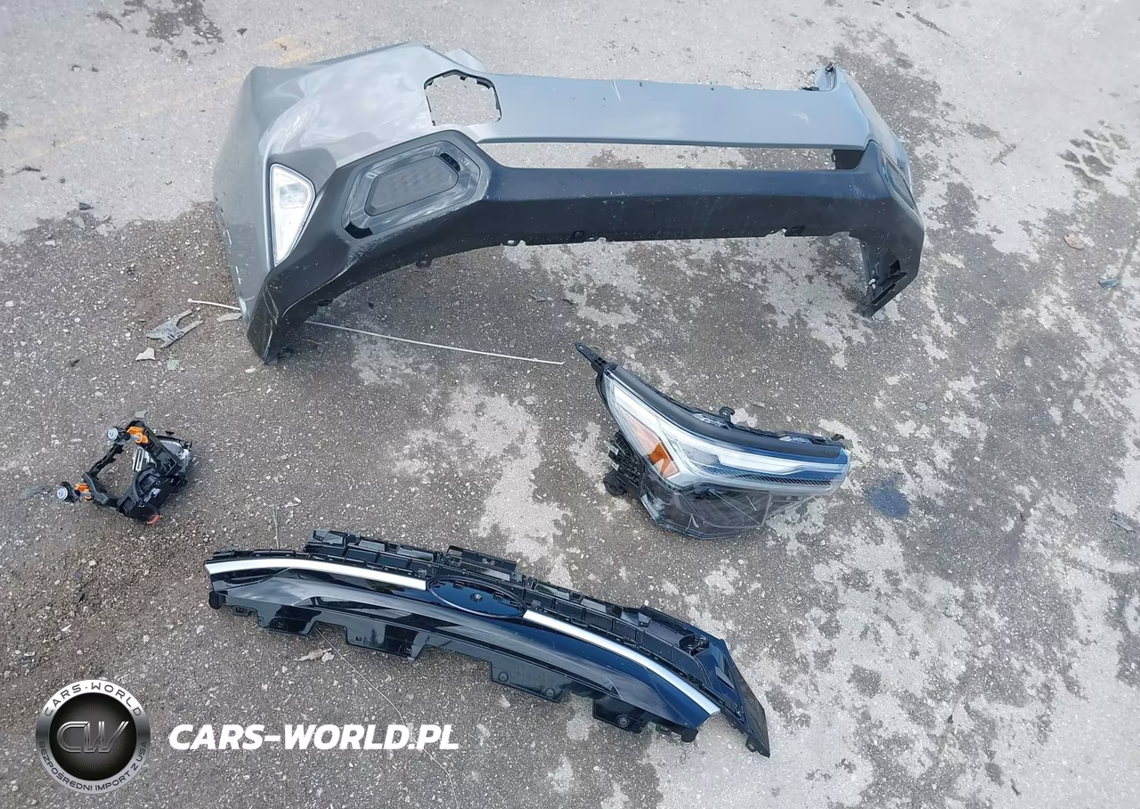 2025 Subaru Forester Touring Hybrid VIN:JF2SLSTD3SH444506 - 12