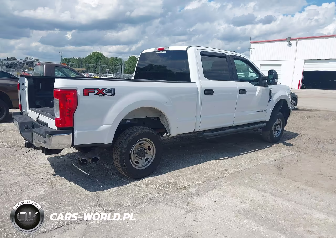 2019 Ford F-250 King Ranch-Lariat-Limited-Platinum-Xl-Xlt VIN:1FT7W2BT0KEF05929 - 4