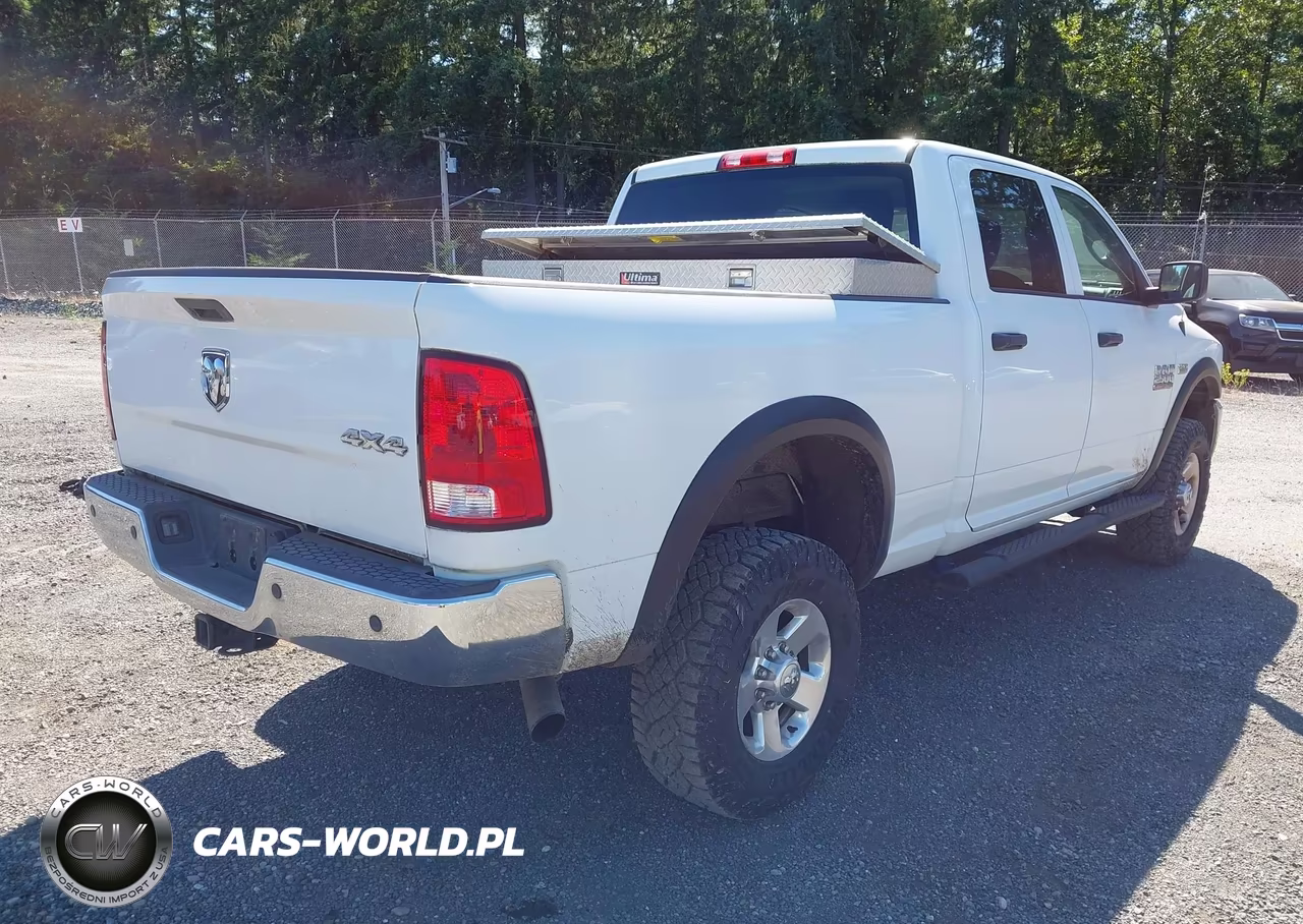 2017 Ram 2500 Tradesman 4X4 6'4 Box VIN:3C6TR5CJ6HG737724 - 4
