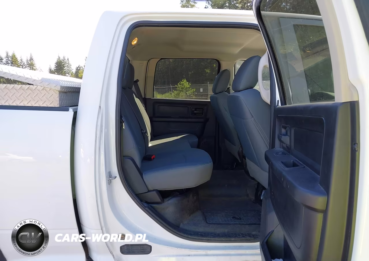 2017 Ram 2500 Tradesman 4X4 6'4 Box VIN:3C6TR5CJ6HG737724 - 8
