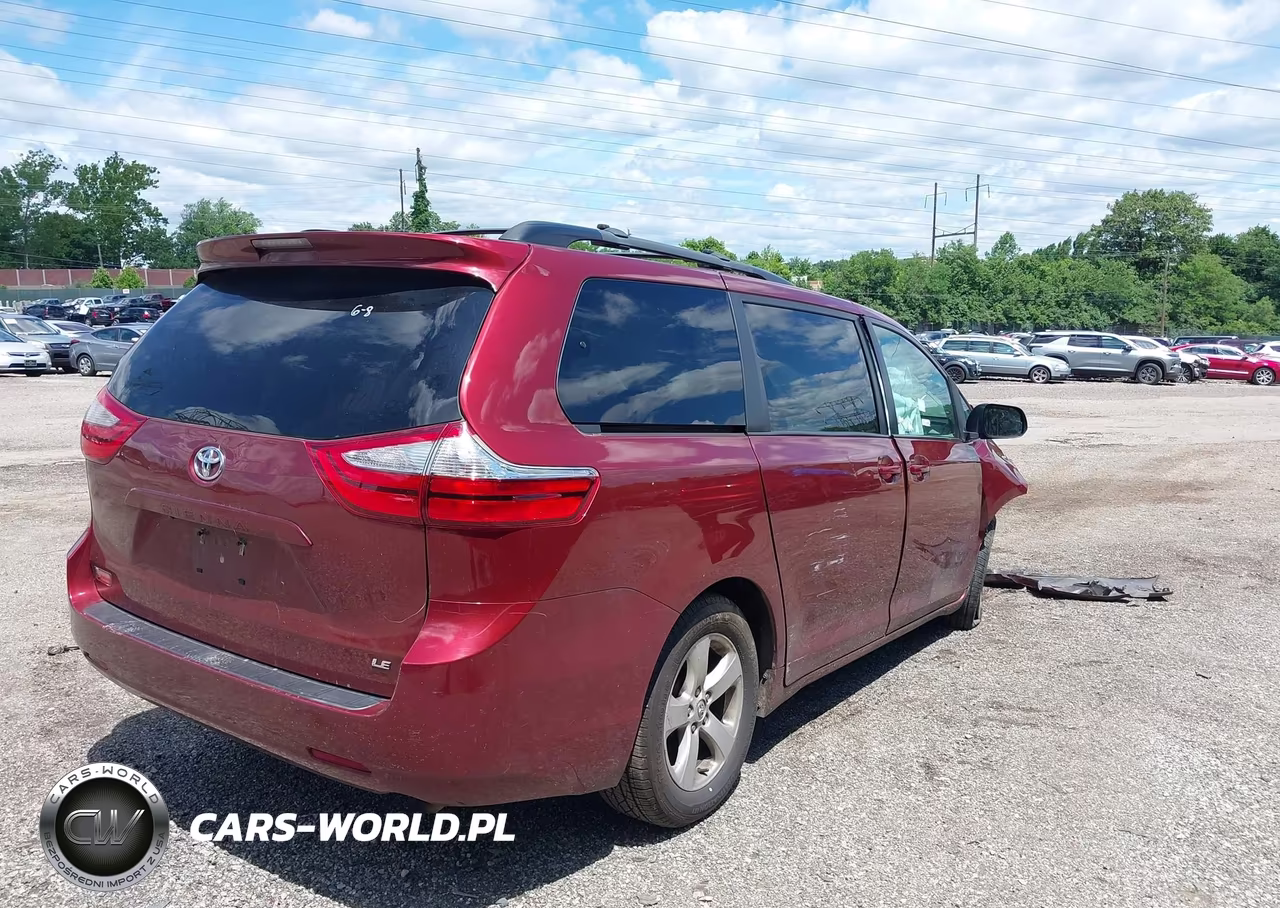 2017 Toyota Sienna Le VIN:5TDKZ3DC1HS789238 - 4