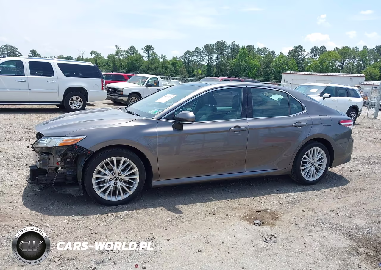 2018 Toyota Camry Xle VIN:4T1B11HK8JU019208 - 14