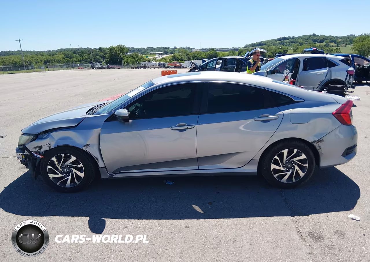 2018 Honda Civic Ex VIN:2HGFC2F74JH595158 - 15