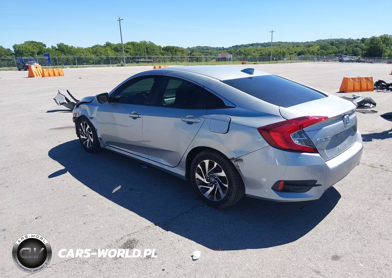 2018 Honda Civic Ex VIN:2HGFC2F74JH595158 - 3