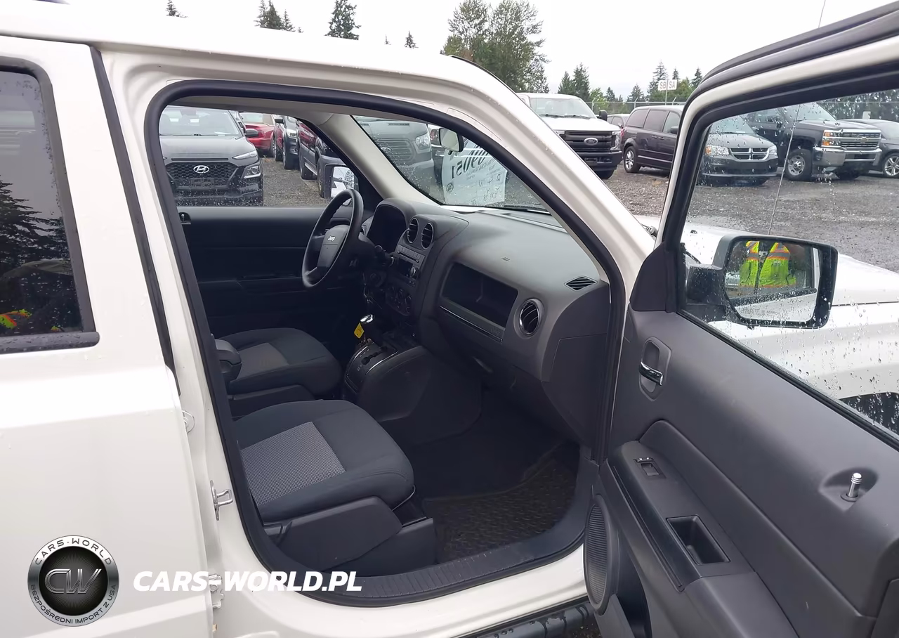 2009 Jeep Patriot Sport VIN:1J4FT28B99D255989 - 5