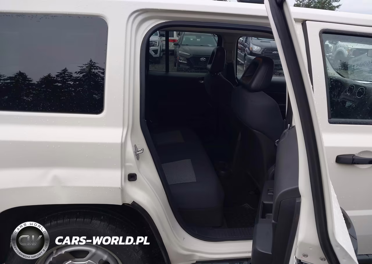 2009 Jeep Patriot Sport VIN:1J4FT28B99D255989 - 8