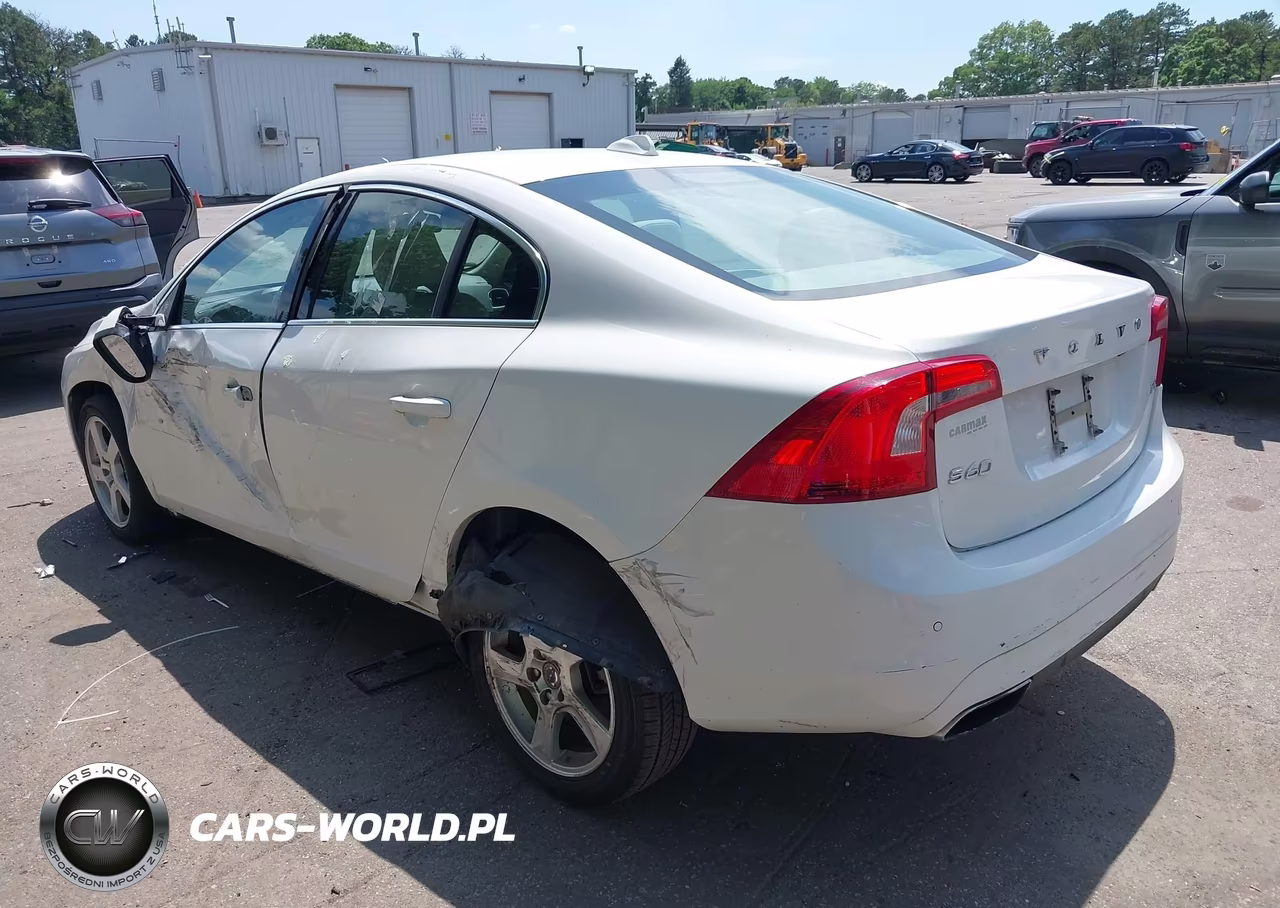 2015 Volvo S60 T5 Premier Plus VIN:YV140MFC8F2301584 - 3