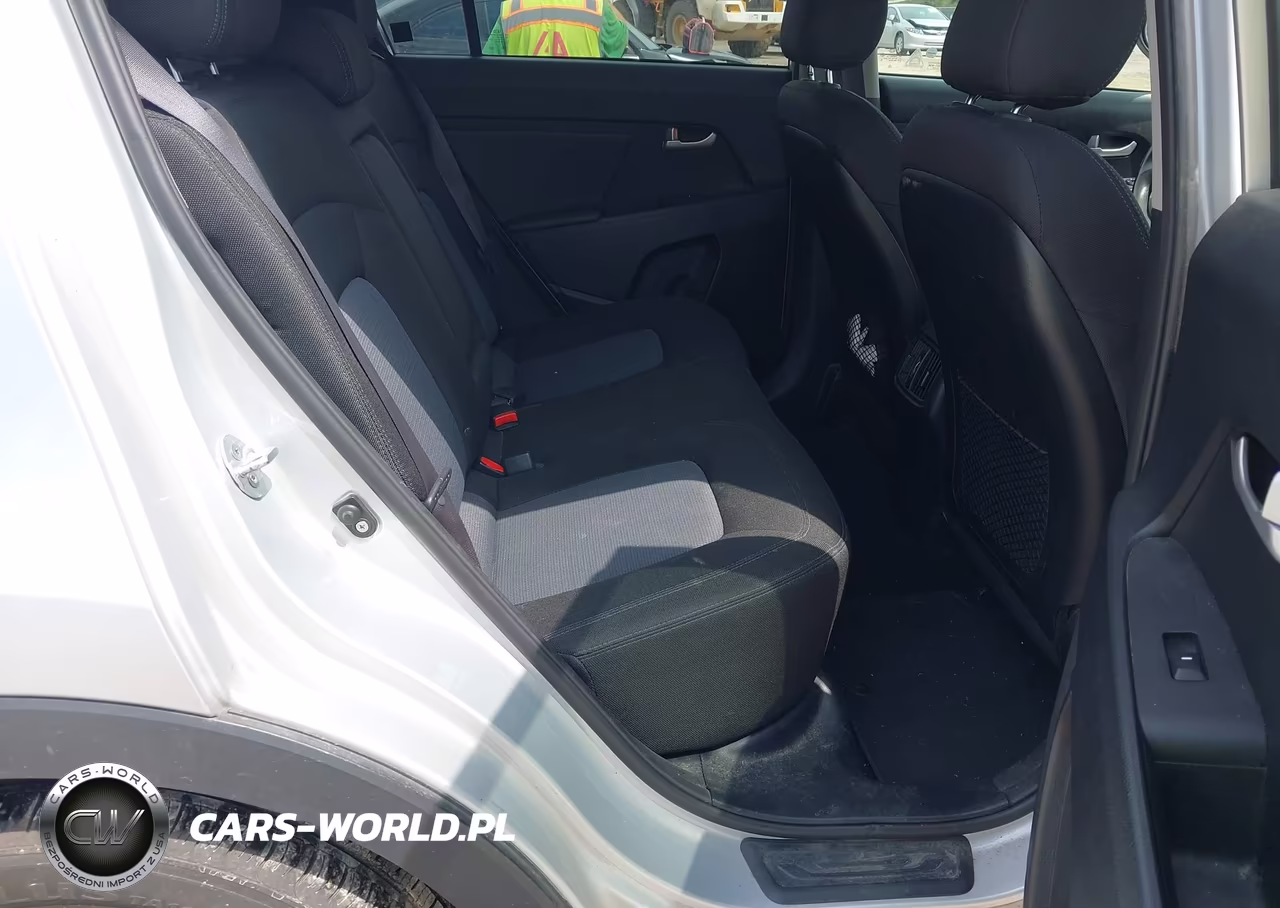 2016 Kia Sportage Lx VIN:KNDPB3AC2G7861359 - 8
