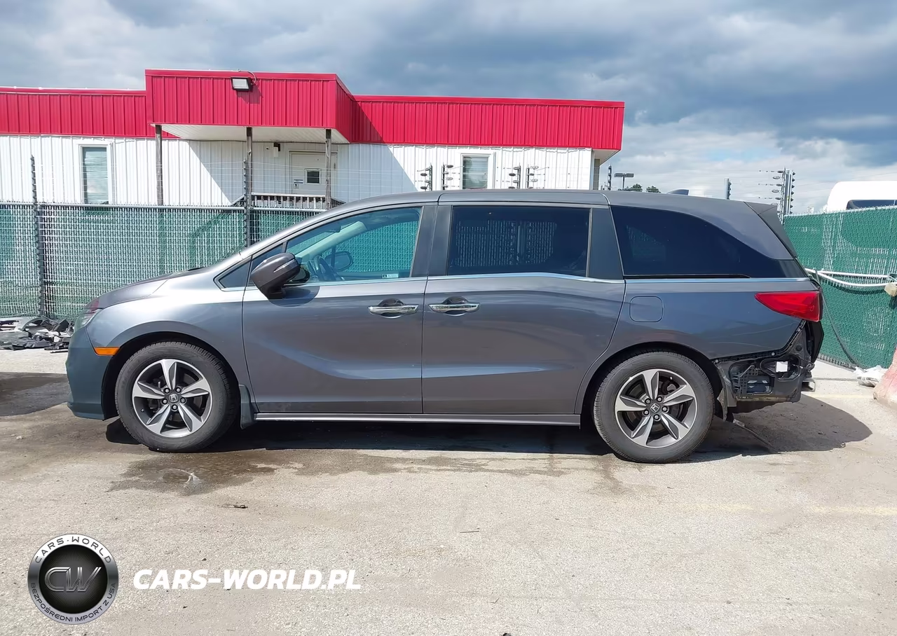 2020 Honda Odyssey Touring VIN:5FNRL6H8XLB040488 - 15