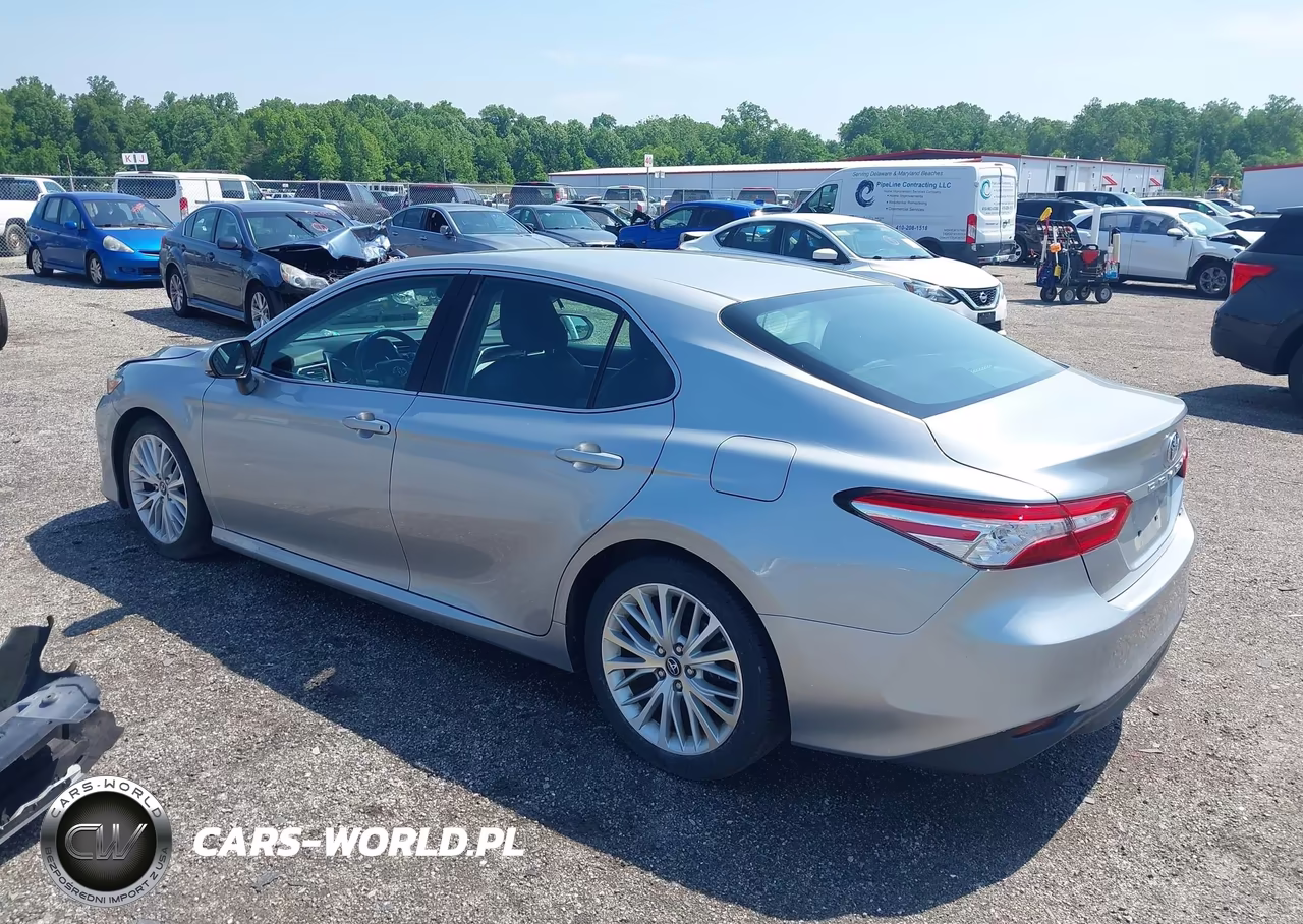 2018 Toyota Camry Xle VIN:4T1B11HK1JU138525 - 3