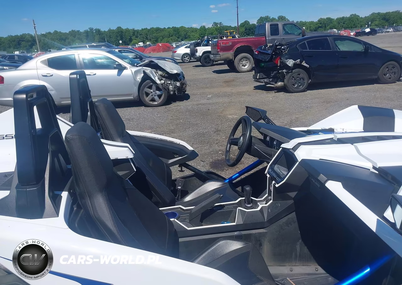 2019 Polaris Slingshot VIN:57XAASFA6K8135749 - 8