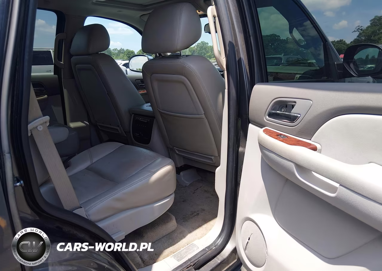 2010 Chevrolet Tahoe Ltz VIN:1GNUCCE0XAR211200 - 8