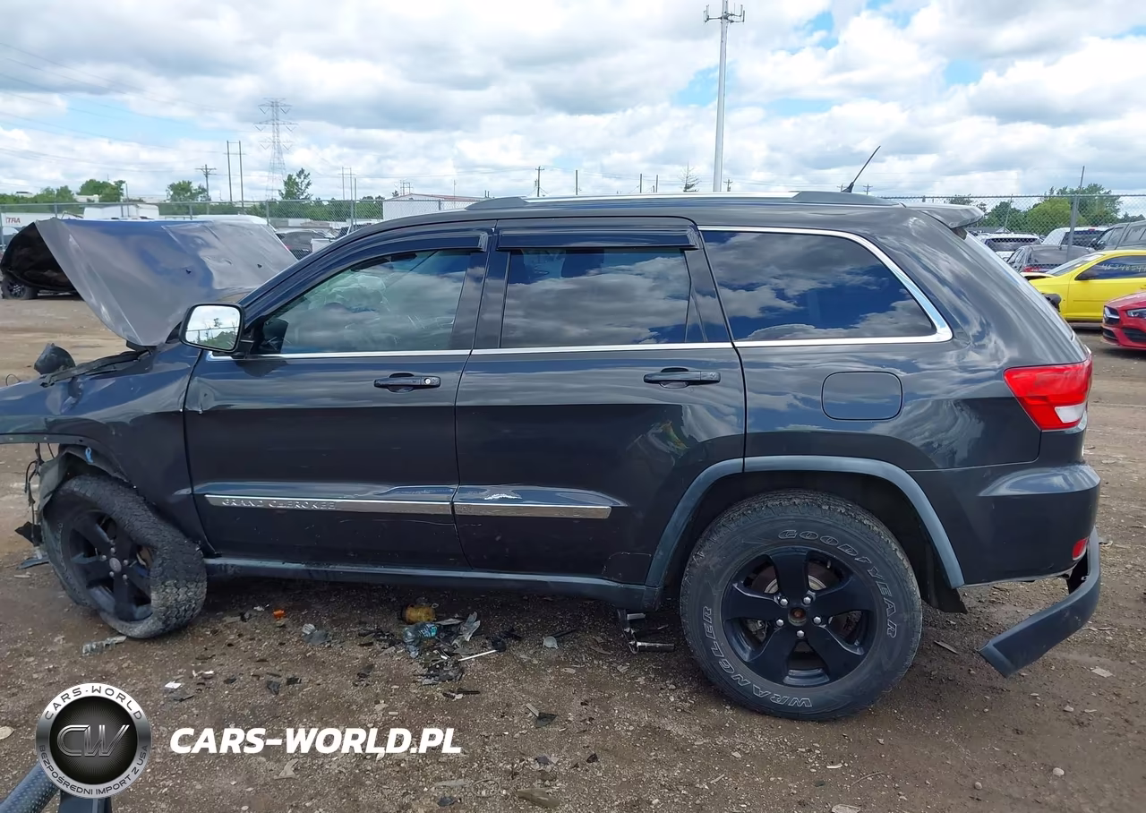 2011 Jeep Grand Cherokee Laredo VIN:1J4RR4GGXBC703785 - 14