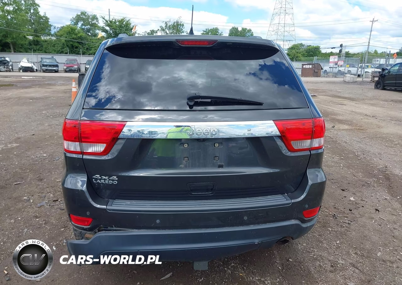 2011 Jeep Grand Cherokee Laredo VIN:1J4RR4GGXBC703785 - 16