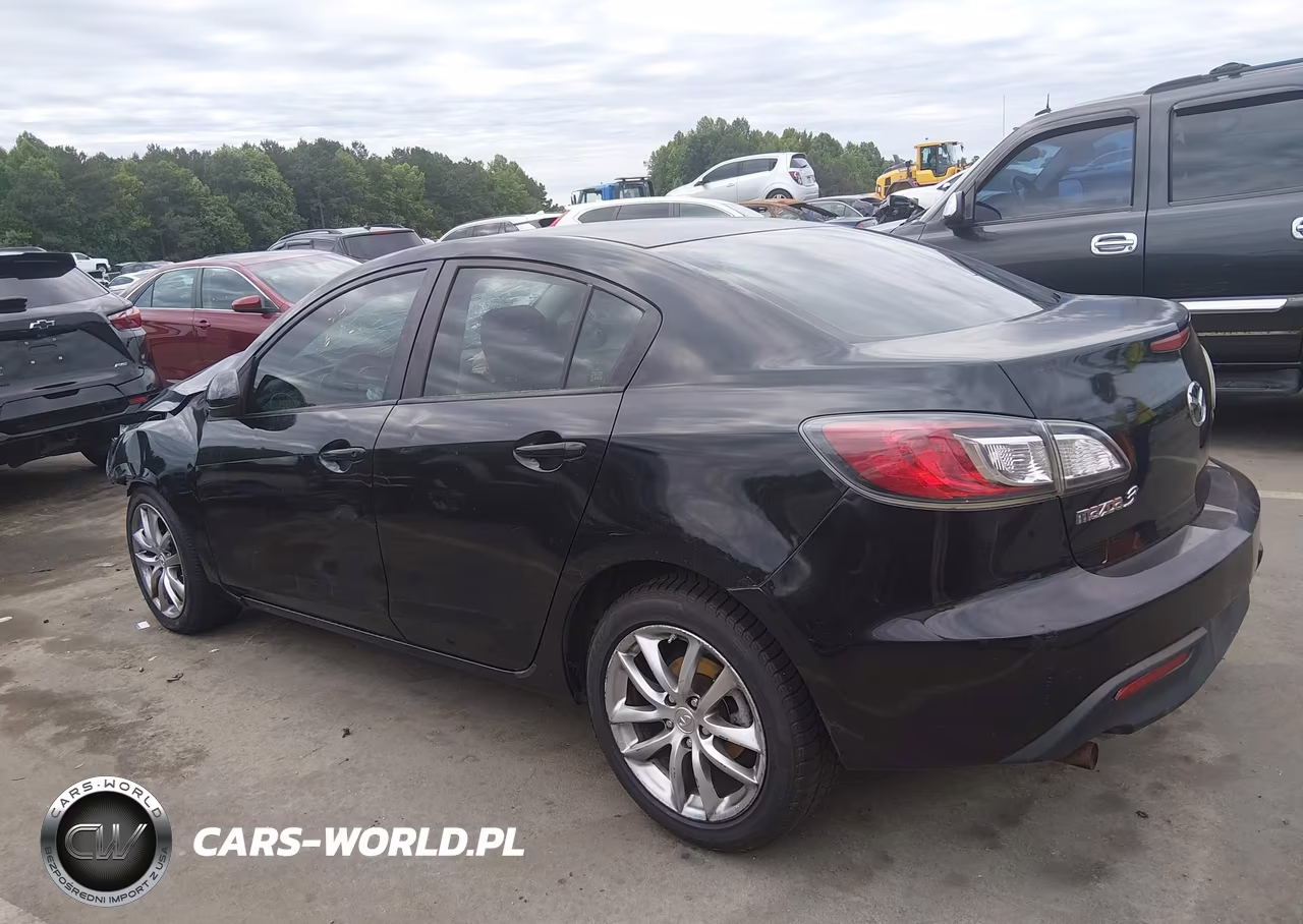 2011 Mazda Mazda3 I Sport VIN:JM1BL1UF8B1442347 - 3