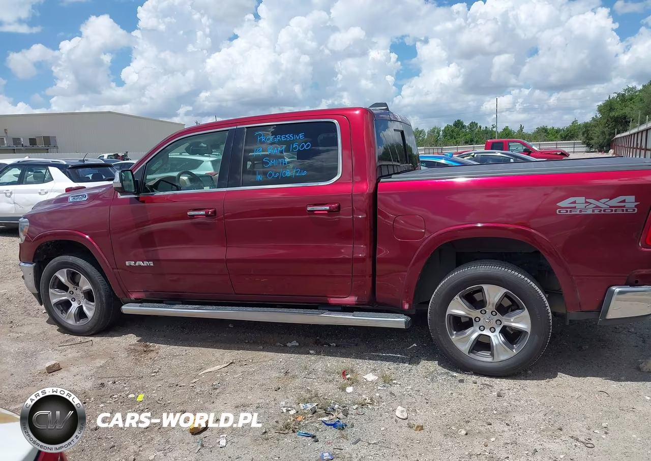 2019 Ram 1500 Laramie 4X4 5'7 Box VIN:1C6SRFJT0KN597092 - 14