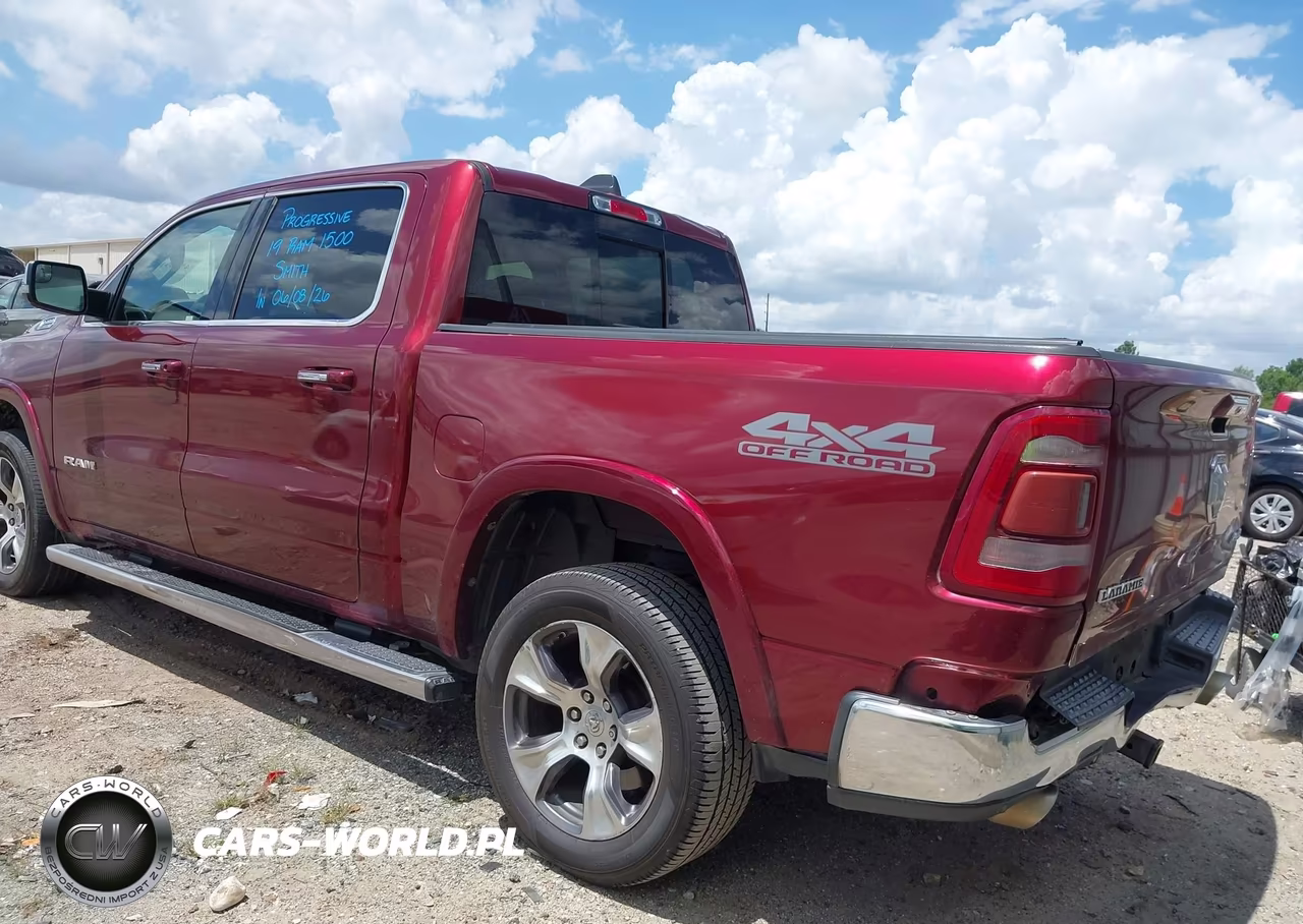 2019 Ram 1500 Laramie 4X4 5'7 Box VIN:1C6SRFJT0KN597092 - 3