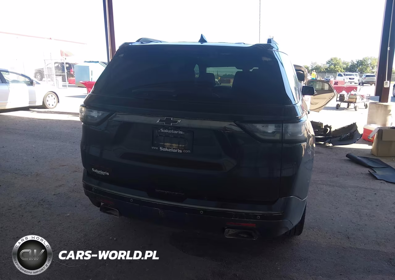 2019 Chevrolet Traverse Premier VIN:1GNERKKW7KJ137238 - 17