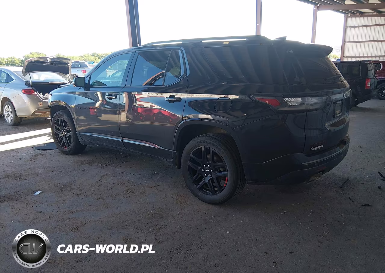 2019 Chevrolet Traverse Premier VIN:1GNERKKW7KJ137238 - 3