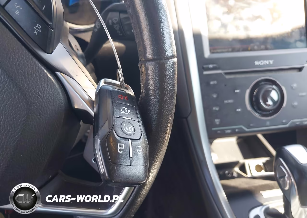 2014 Ford Fusion Hybrid Titanium VIN:3FA6P0RU5ER363709 - 11