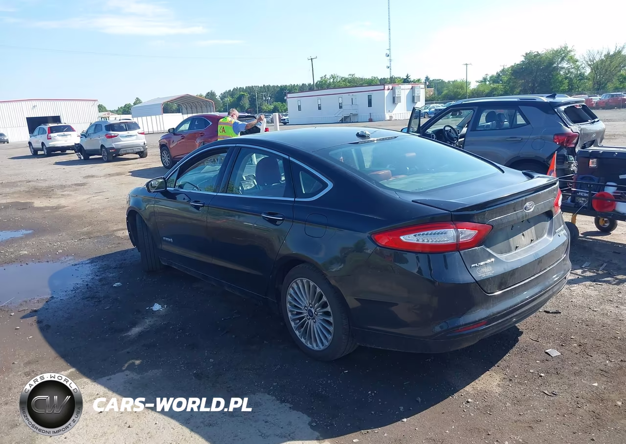 2014 Ford Fusion Hybrid Titanium VIN:3FA6P0RU5ER363709 - 3