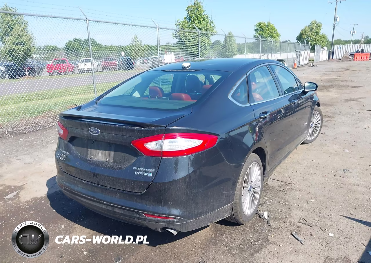 2014 Ford Fusion Hybrid Titanium VIN:3FA6P0RU5ER363709 - 4
