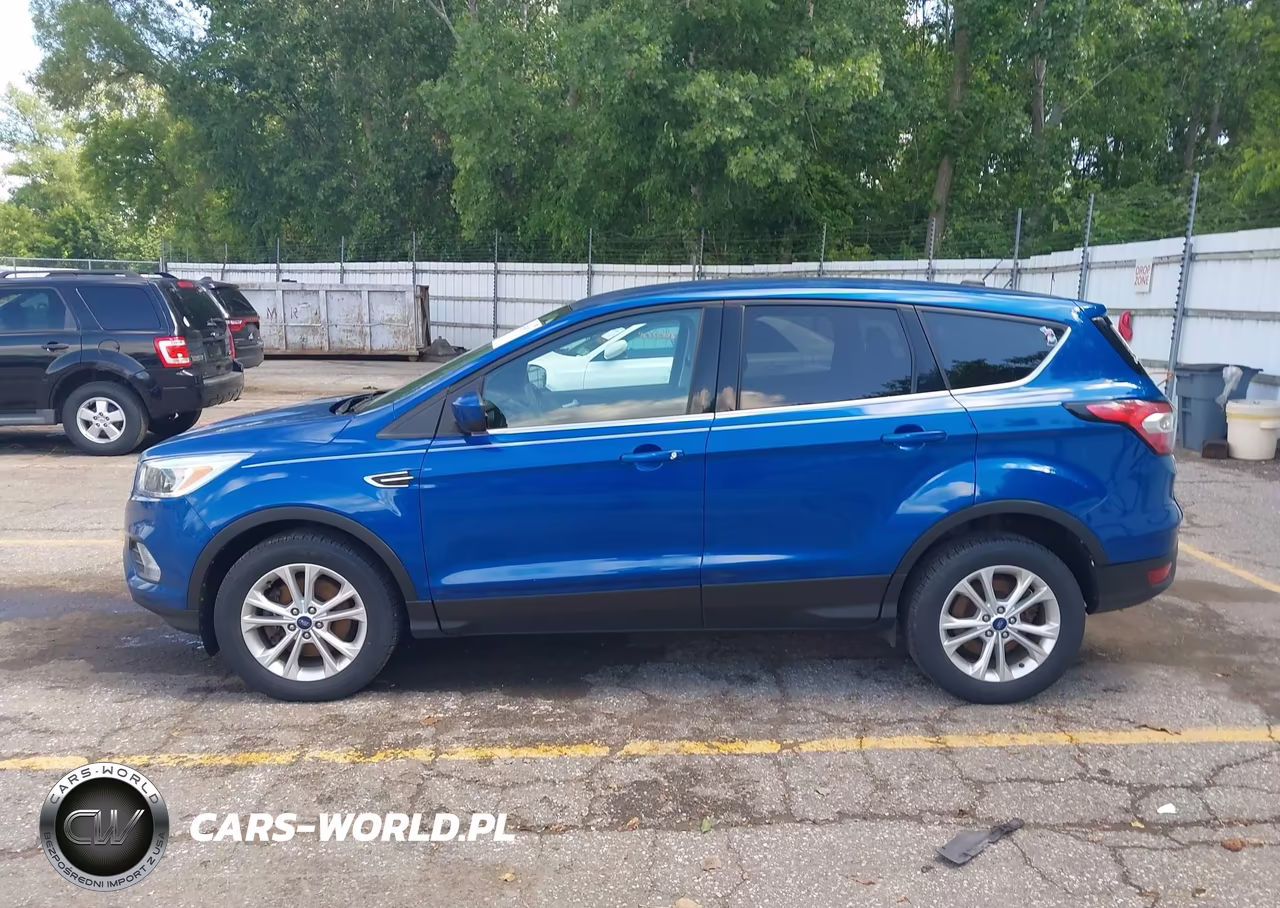 2017 Ford Escape Se VIN:1FMCU9GD3HUB84395 - 14