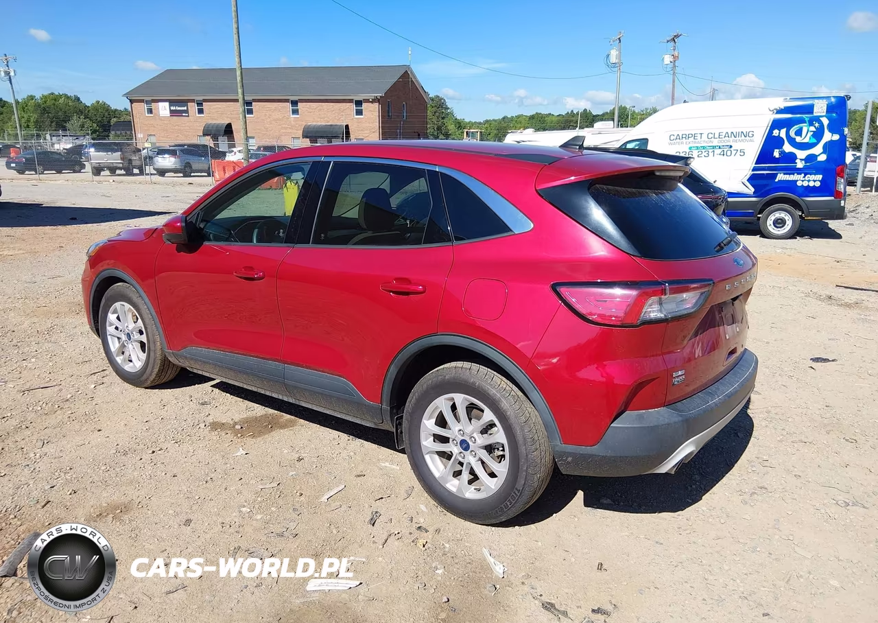 2020 Ford Escape Se VIN:1FMCU0G6XLUB98204 - 3