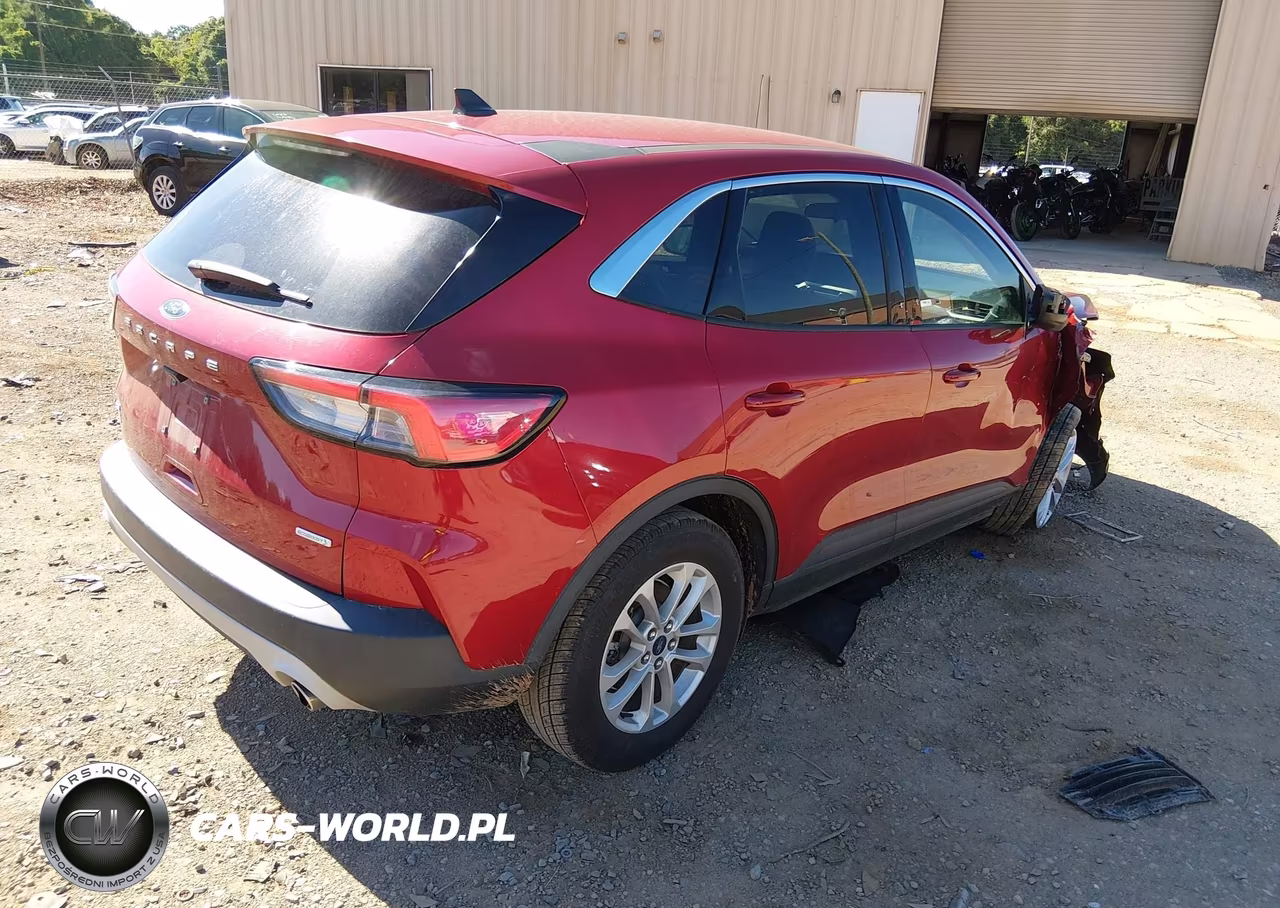 2020 Ford Escape Se VIN:1FMCU0G6XLUB98204 - 4