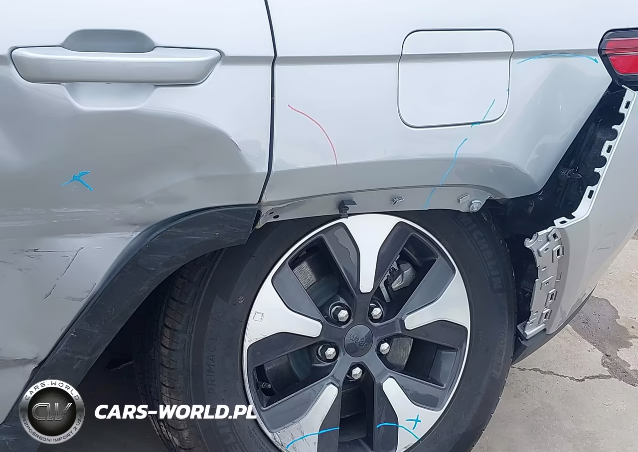2025 Jeep Grand Cherokee 4Xe VIN:1C4RJYB64S8704226 - 12