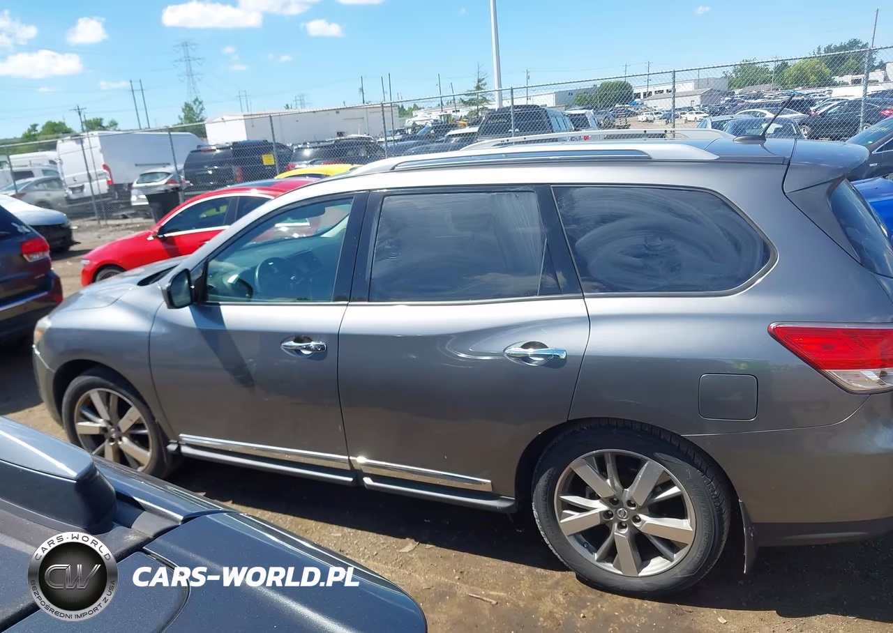 2015 Nissan Pathfinder Platinum VIN:5N1AR2MM1FC668315 - 14