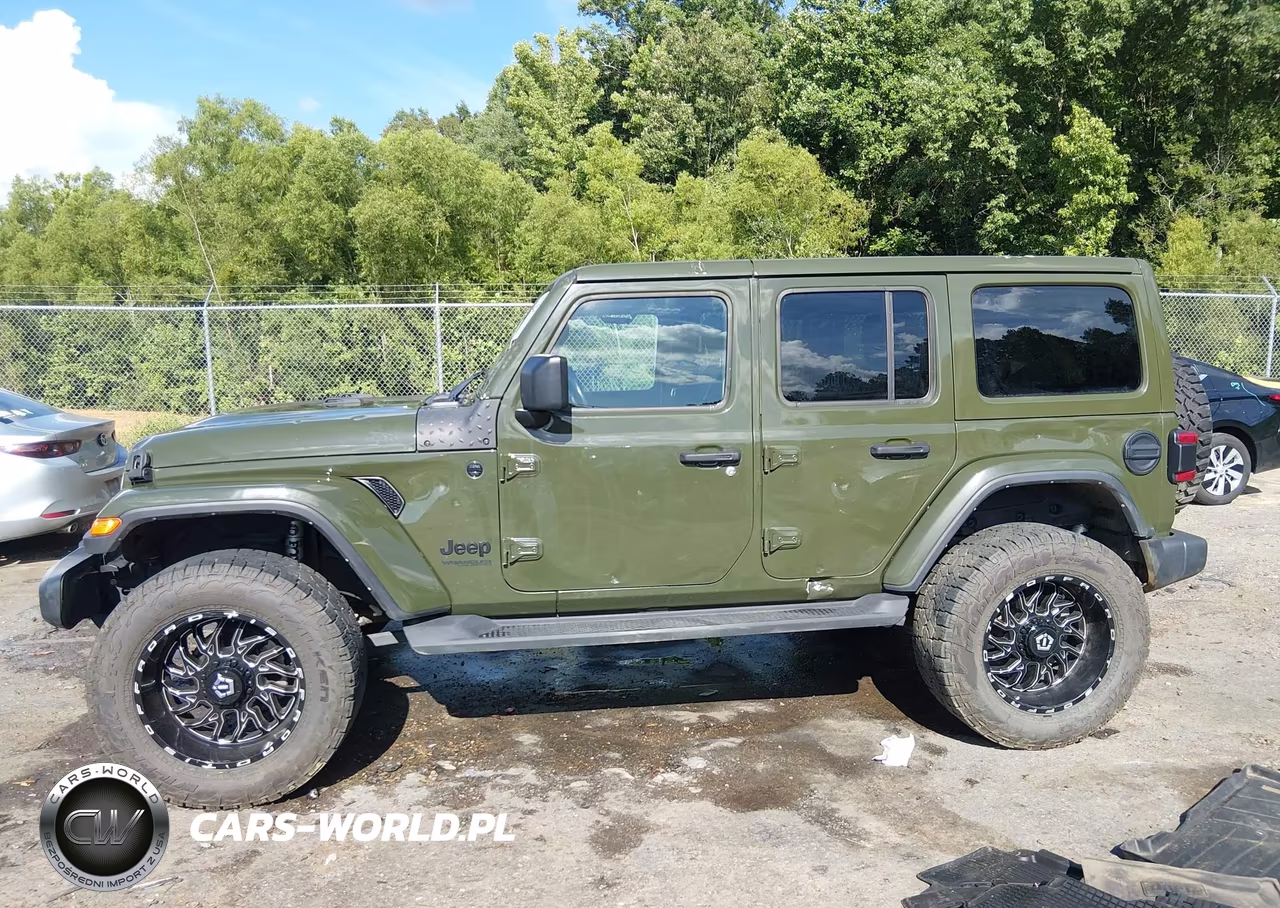 2022 Jeep Wrangler Unlimited Sahara Altitude 4X4 VIN:1C4HJXEM7NW162457 - 15