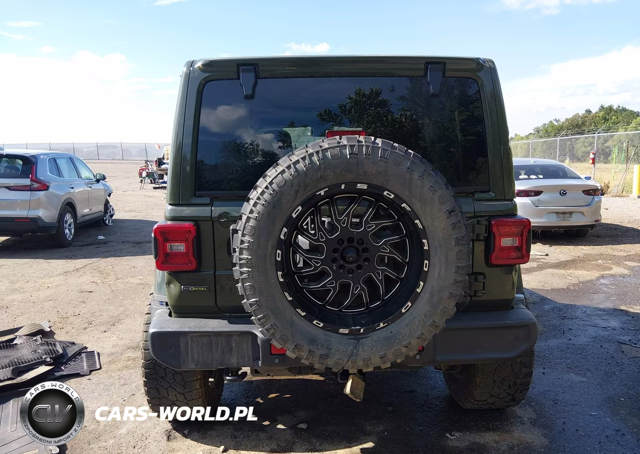 2022 Jeep Wrangler Unlimited Sahara Altitude 4X4 VIN:1C4HJXEM7NW162457 - 17