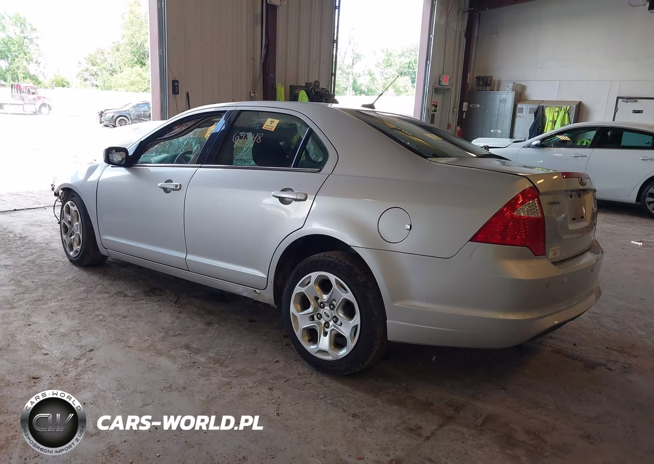 2011 Ford Fusion Se VIN:3FAHP0HA4BR107167 - 3