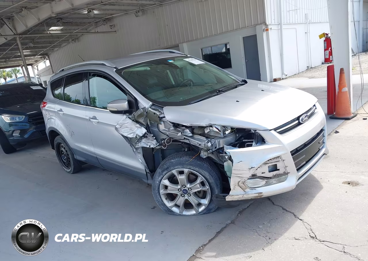 2014 Ford Escape Titanium – zdjęcie 1 z 17
