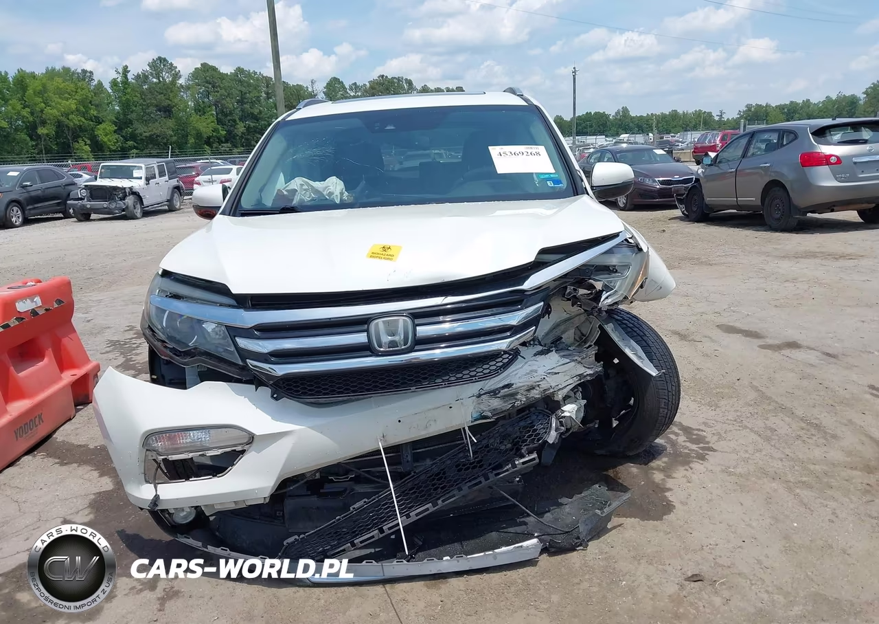 2018 Honda Pilot Elite VIN:5FNYF6H02JB069493 - 12
